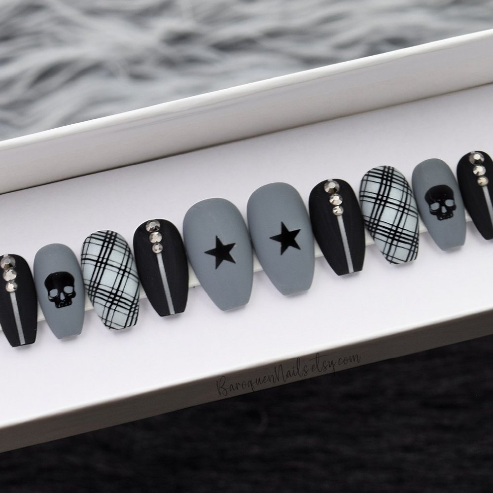 Halloween Press On Nails Goth Nail Art